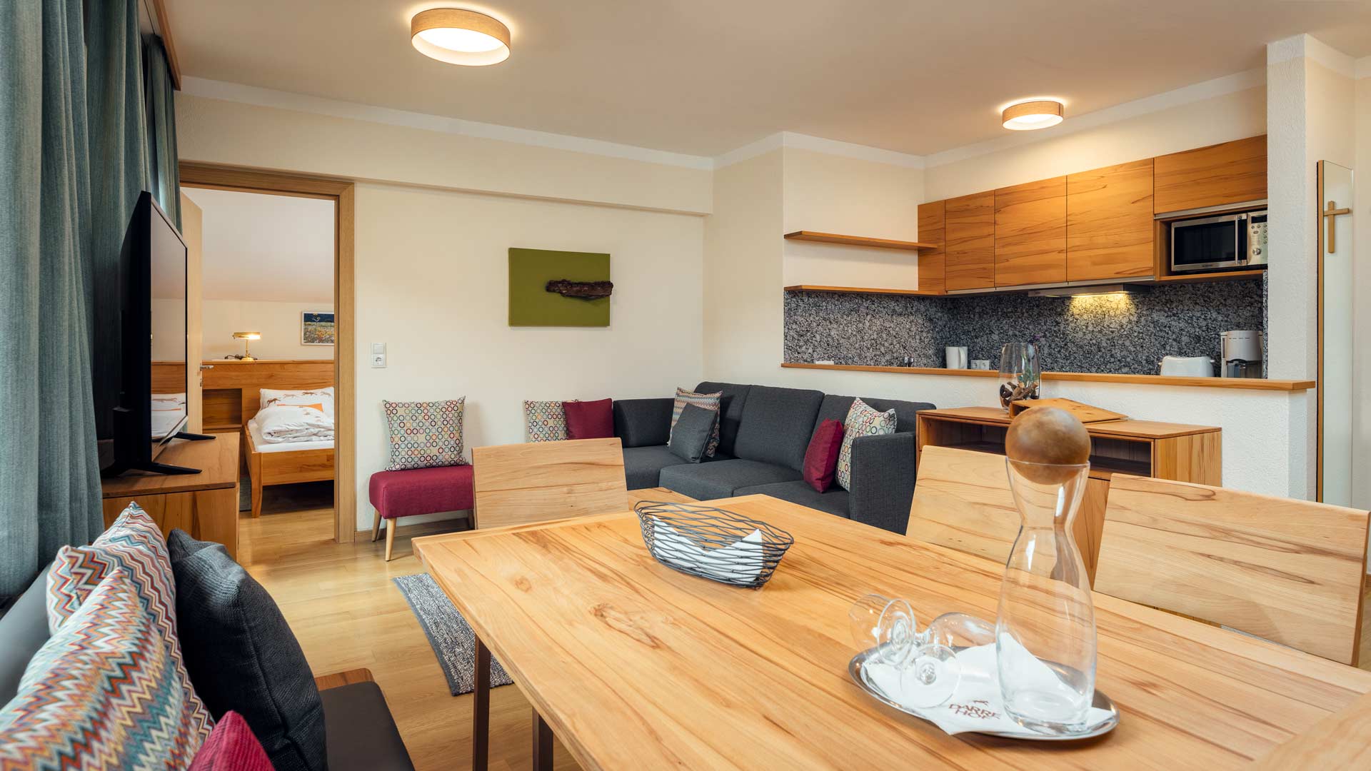 02_hotel_darrehof_serfaus_naturwohnung_koenigskerze