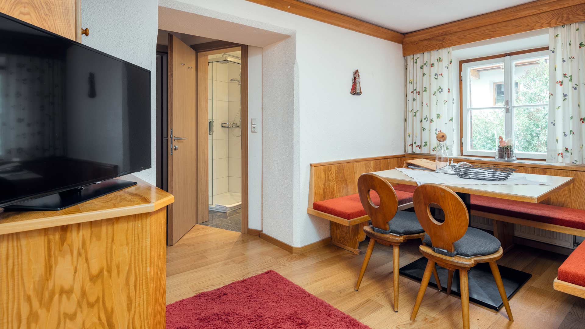 haus_greiter_serfaus_naturwohnung_linde.jpg
