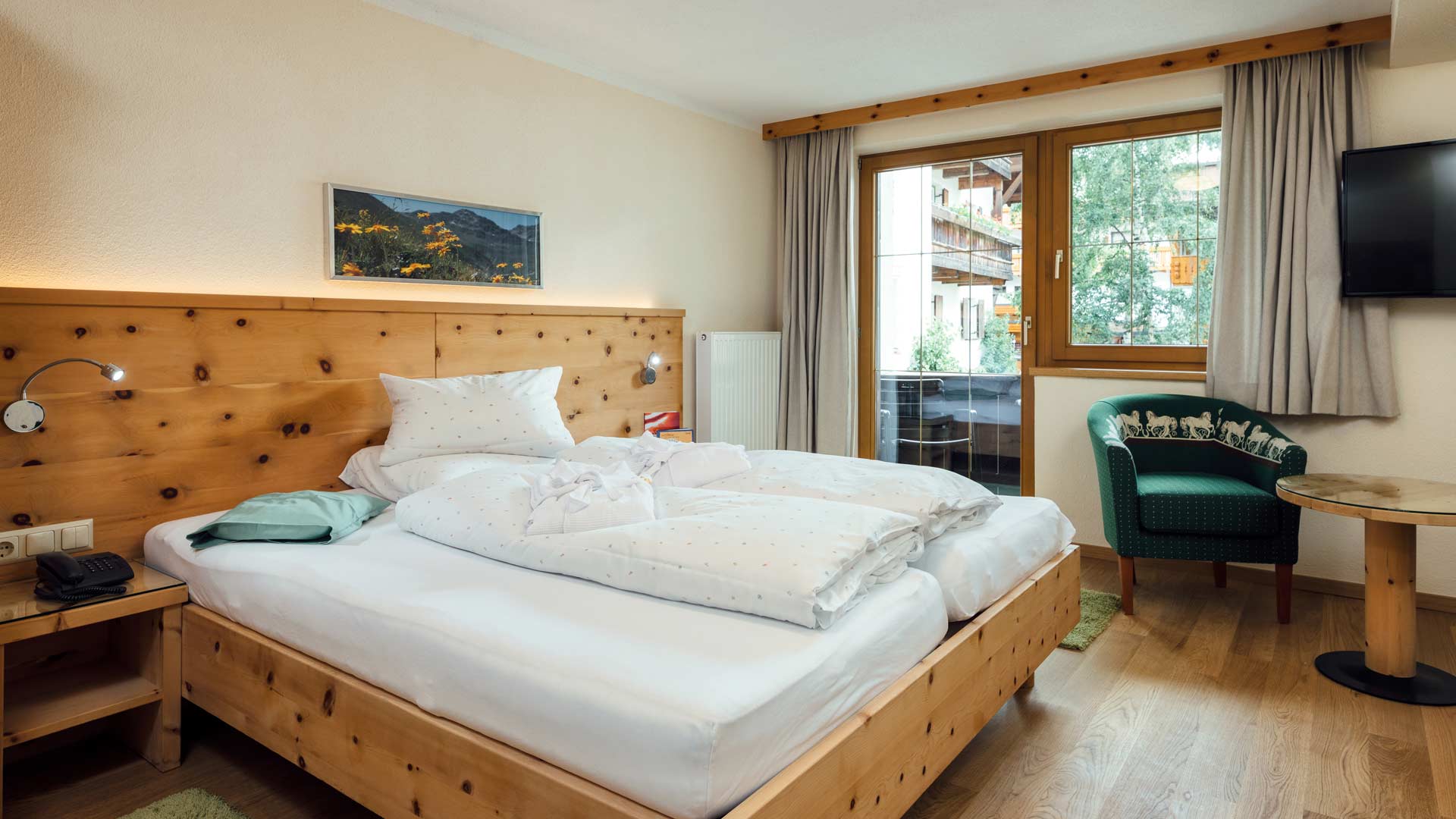 hotel_darrehof_serfaus_doppelzimmer_hagebutte.jpg