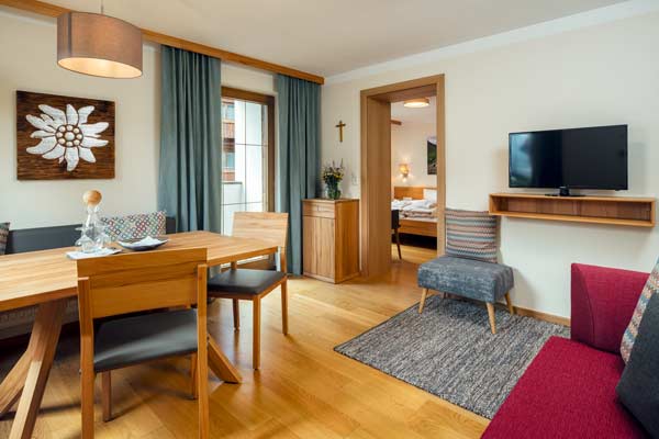 Familien- & Naturhotel Darrehof | Naturwohnung Huflattich | Wohnraum