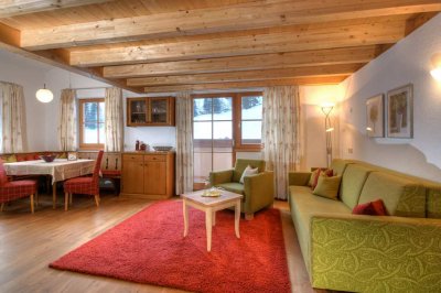 01a_gut_darrehof_ferienwohnung_wohnraum.jpg