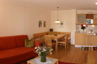 Familien- & Naturhotel Darrehof | Naturwohnung Melisse – Minze | Wohnraum