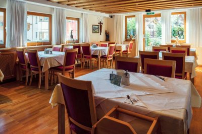03a_hotel_darrehof_serfaus_fruehstuecksbuffet.jpg
