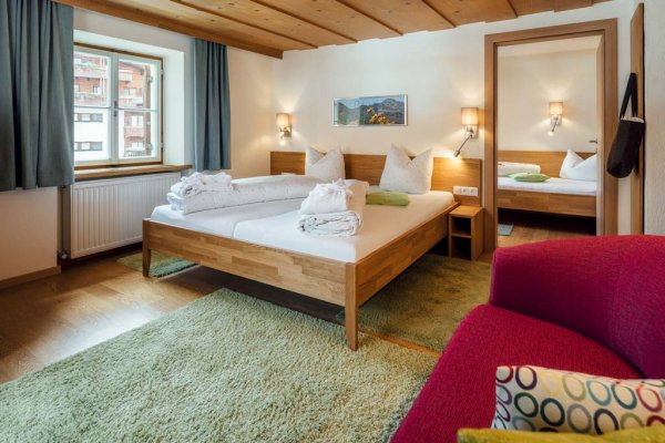 Haus Greiter | Naturwohnung Esche | Schlafzimmer