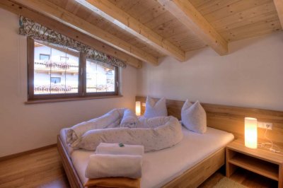 02b_darrehof_holunder_schlafzimmer.jpg