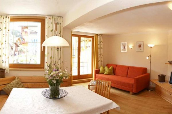 Familien- & Naturhotel Darrehof | Naturwohnung Lavendel | Wohnraum