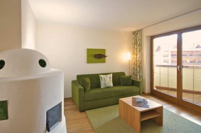 01b_darrehof_mistel_silberdistel_couch.jpg
